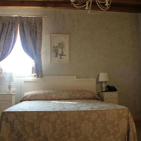 Relais Mondotella Pozzolengo Exteriér fotografie