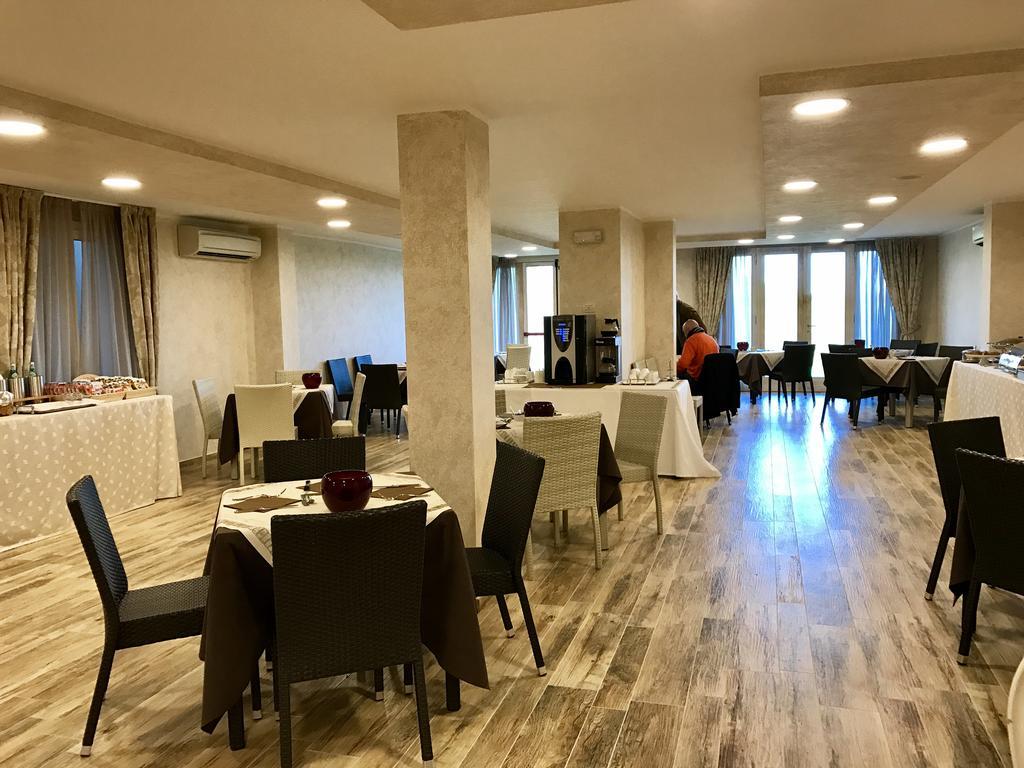 Relais Mondotella Pozzolengo Exteriér fotografie